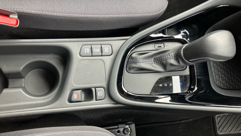 Toyota Yaris 1.5 Hybrid Design 5dr CVT Hybrid Hatchback